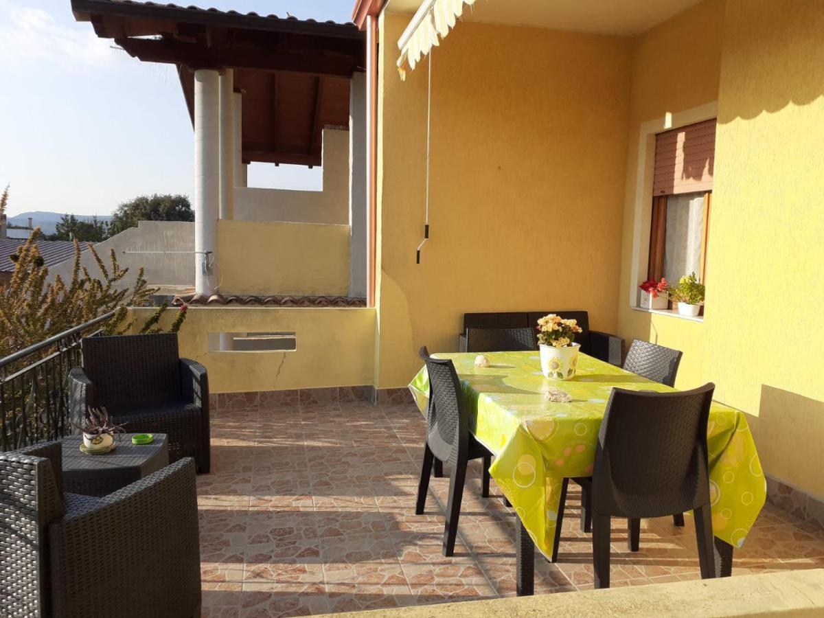 B&B Anna Piscinas Εξωτερικό φωτογραφία