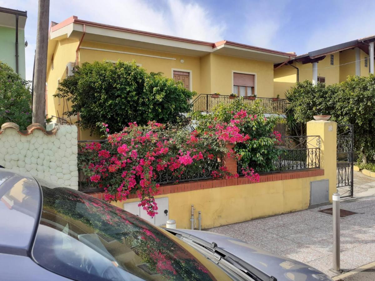B&B Anna Piscinas Εξωτερικό φωτογραφία