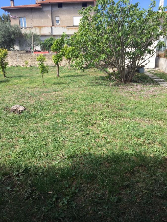 B&B Anna Piscinas Εξωτερικό φωτογραφία