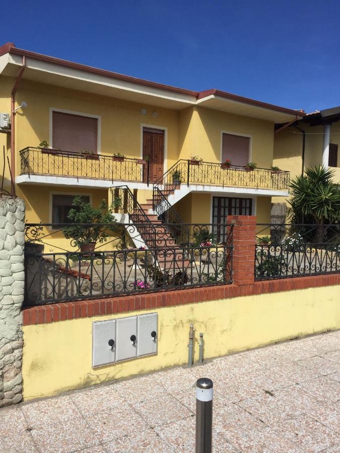 B&B Anna Piscinas Εξωτερικό φωτογραφία