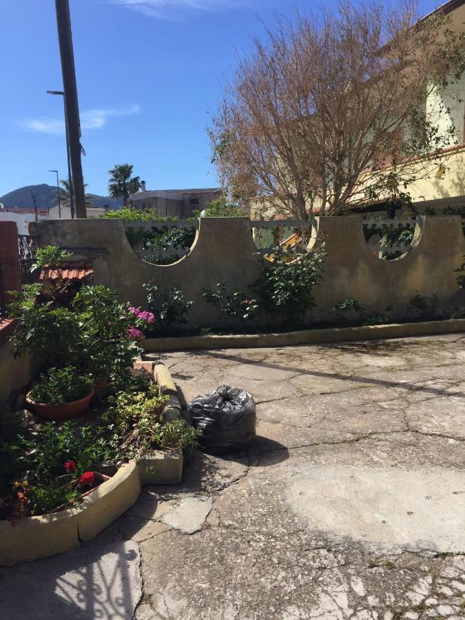B&B Anna Piscinas Εξωτερικό φωτογραφία