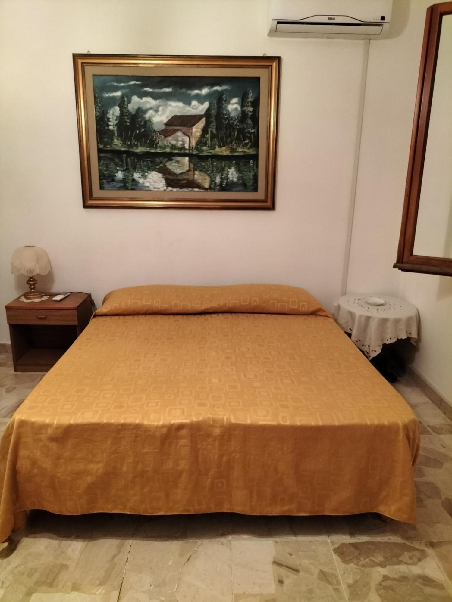 B&B Anna Piscinas Δωμάτιο φωτογραφία